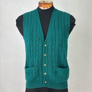 VTG Men's Green Cable Knit Vest